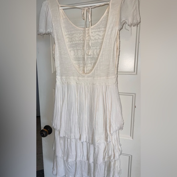 Free People Sound of The Sea Mini Dress Embroidered Ivory Tiered XS Gently Used - Picture 4 of 5
